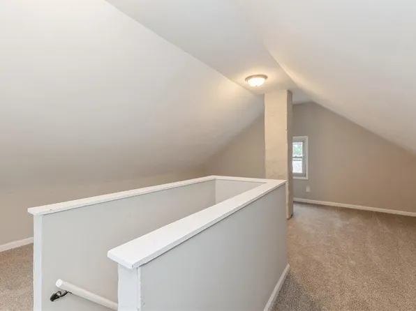 194-56 Murdock Avenue image 17 of 19