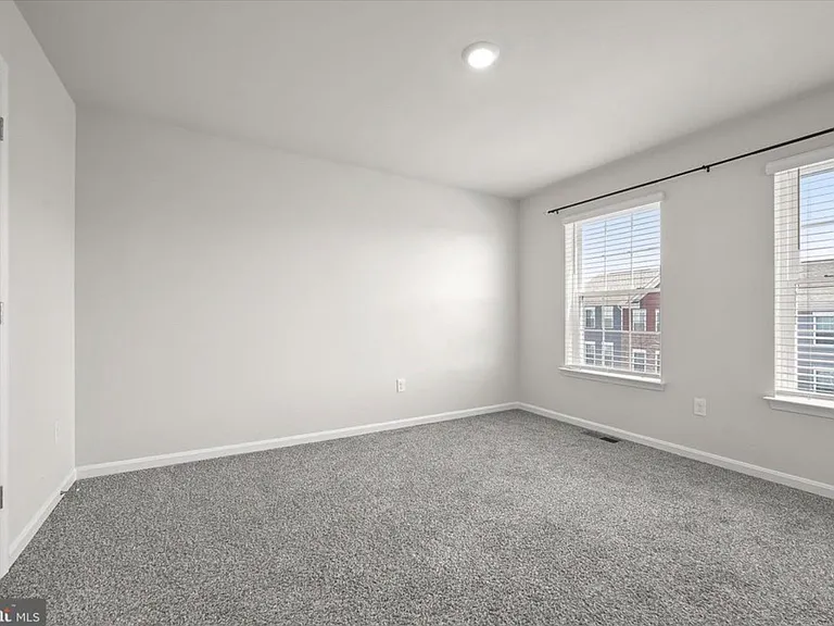 1944 Fauna Dr — Photo 26