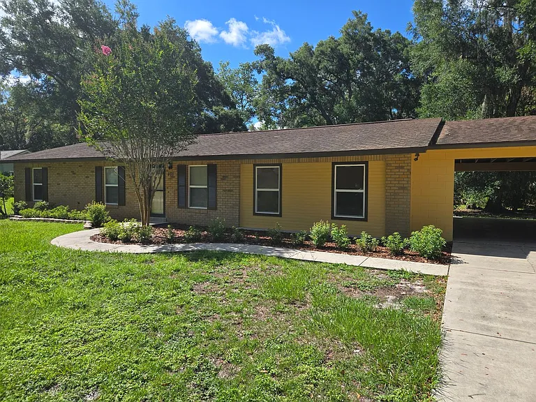 408 E Kentucky Ave — Photo 2