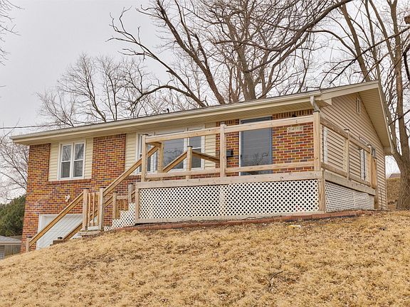 3rd image of 2418 Boston Ave