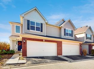 532 Silverton Dr #532, Grayslake, IL 60030