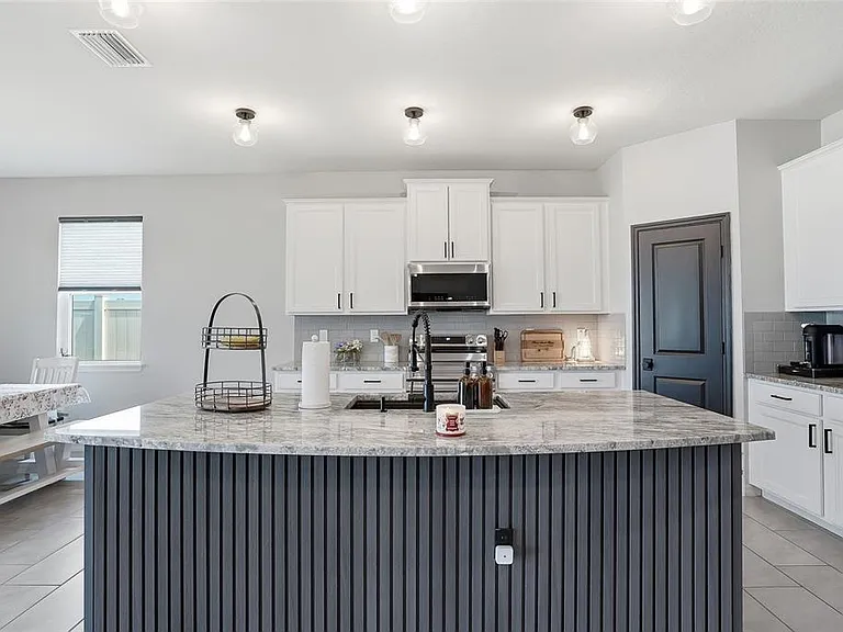 3228 Living Coral Dr — Photo 8