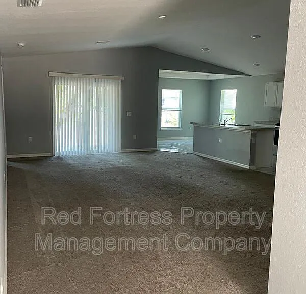 3012 51st St W — Photo 3