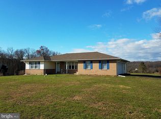 72 Albrecht Ct, Morgantown, PA 19543