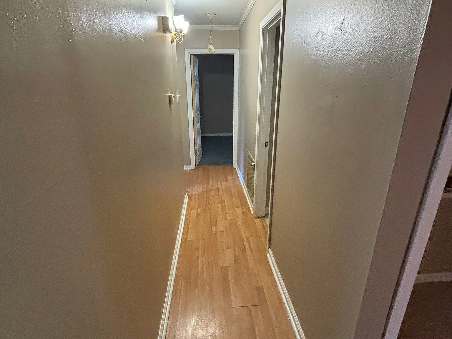 721 Charles Avenue — Photo 4