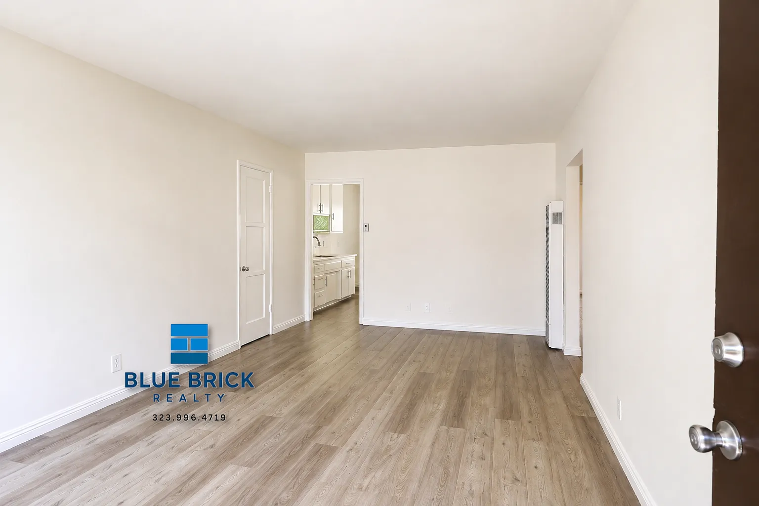 Stylish 1BR with Pool & Outdoor Seating Area — Photo 4