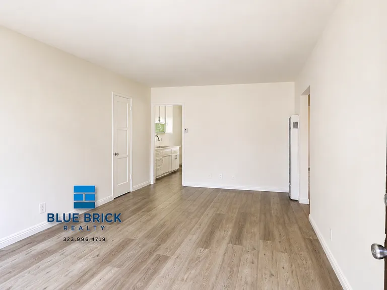 122 N Adams St #4 — Photo 4
