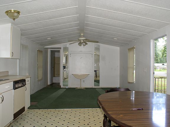 5th image of 1160 NW 110th Ct