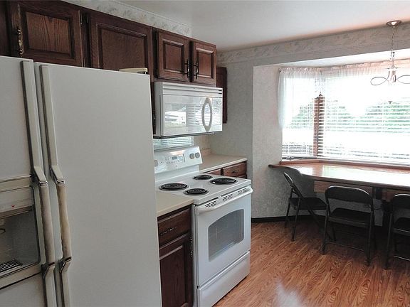 Other side of galley kitchen.