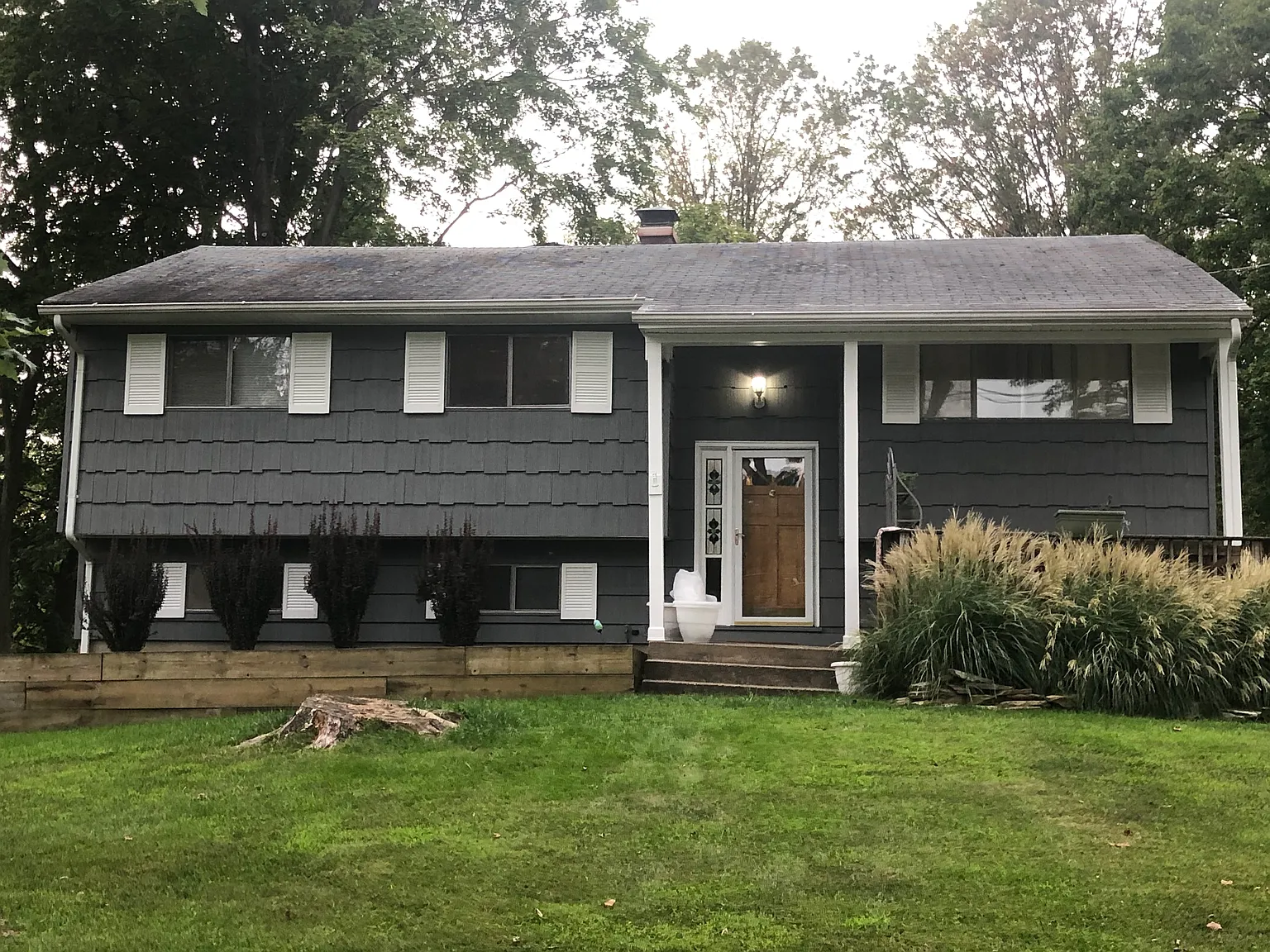 5 bed, 1936 sqft, $3,500 — Photo 1