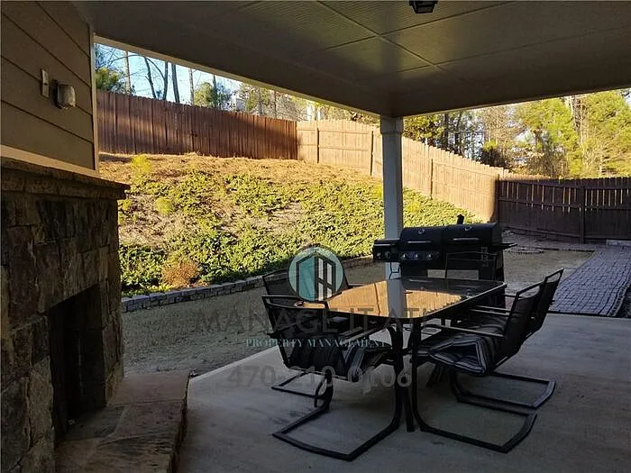 3673 Fallen Oak Dr — Photo 32