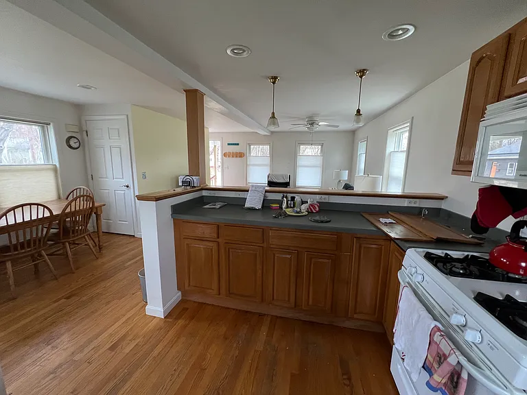58 Bradford St — Photo 4