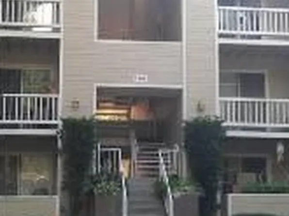 1206 E Waterside Cv APT 32, Cottonwood Heights, UT 84047