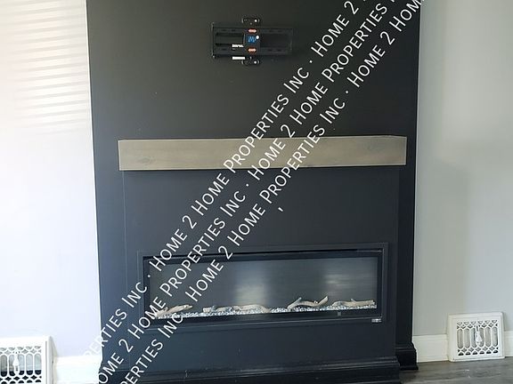 4th image of 519 Oak St