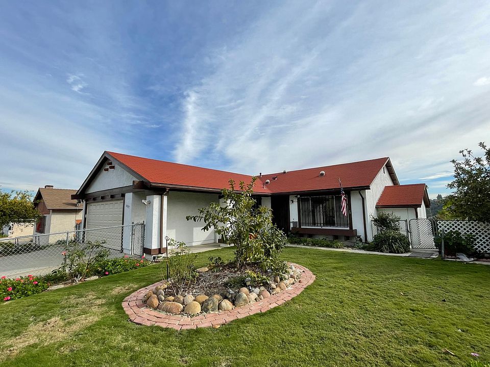 1st image of 6007 Daisy Pl