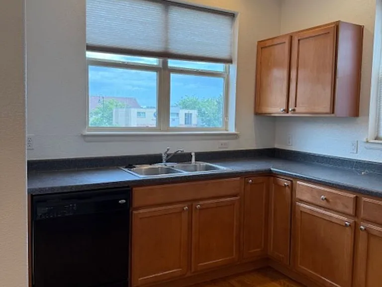 5407 Zephyr Ct — Photo 26