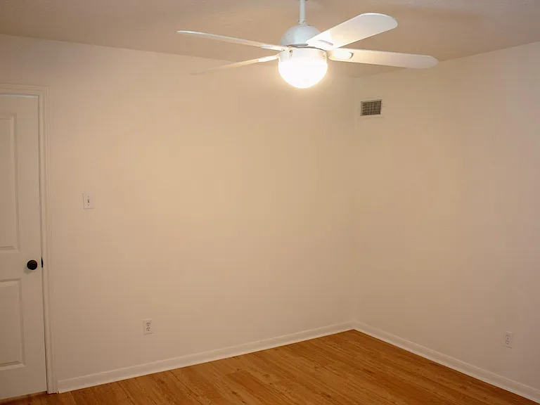 9 Huntsmans Horn Cir — Photo 33