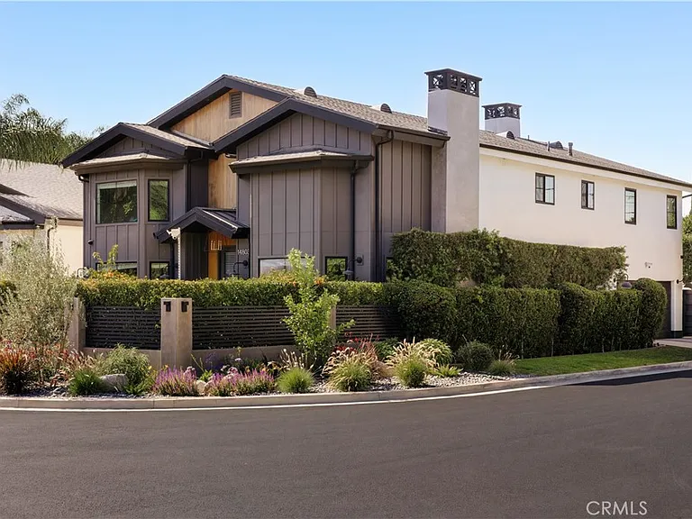 14803 Otsego St — Photo 37