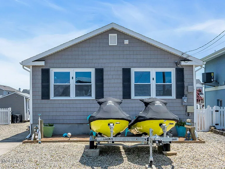 53 E Coral Dr — Photo 1