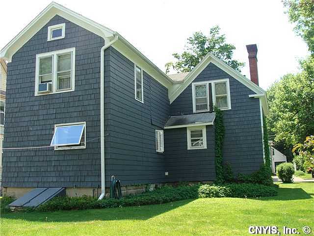 2nd image of 37 N Church St