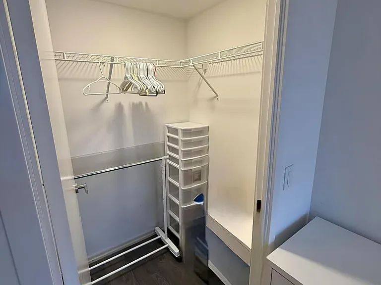 8 Hillsdale Ave E #729 — Photo 13