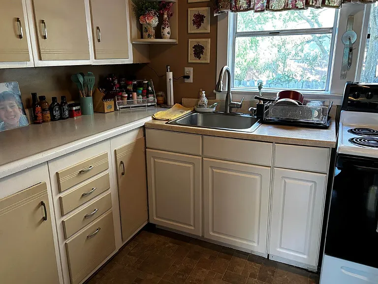 125 Bruning Ave #125 — Photo 10