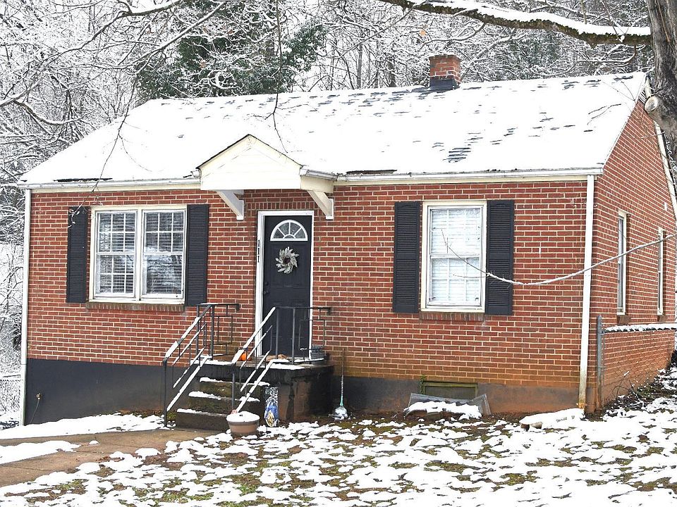 1st image of 111 Willow Ln