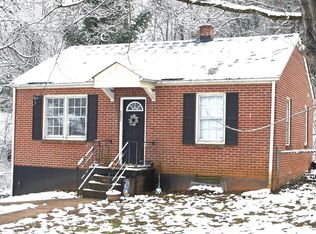 111 Willow Ln, Madison Heights, VA 24572