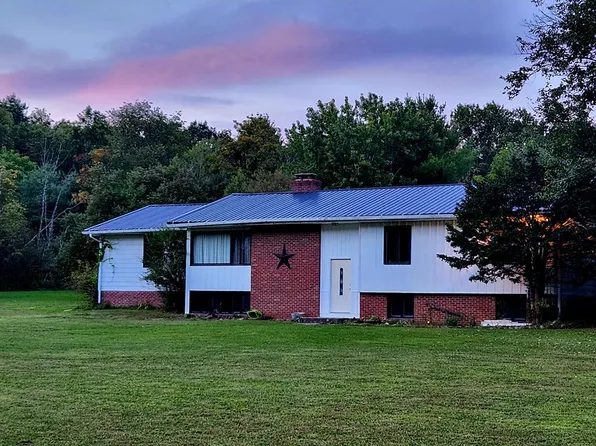 221 King Ln, Laceyville, PA 18623