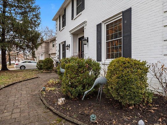 4th image of 481 Clotts Rd