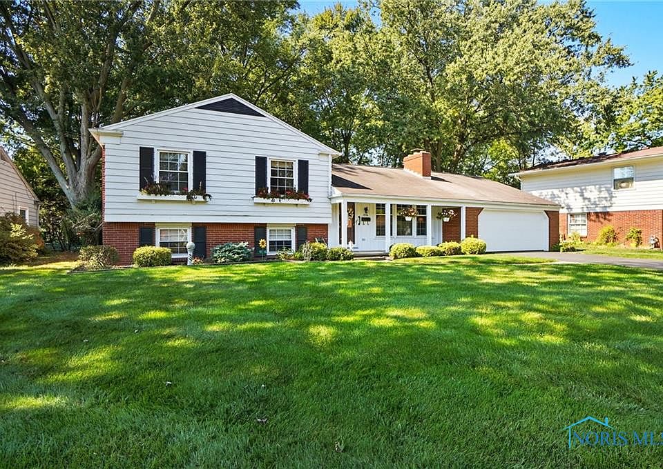 1st image of 1970 Cherrylawn Dr