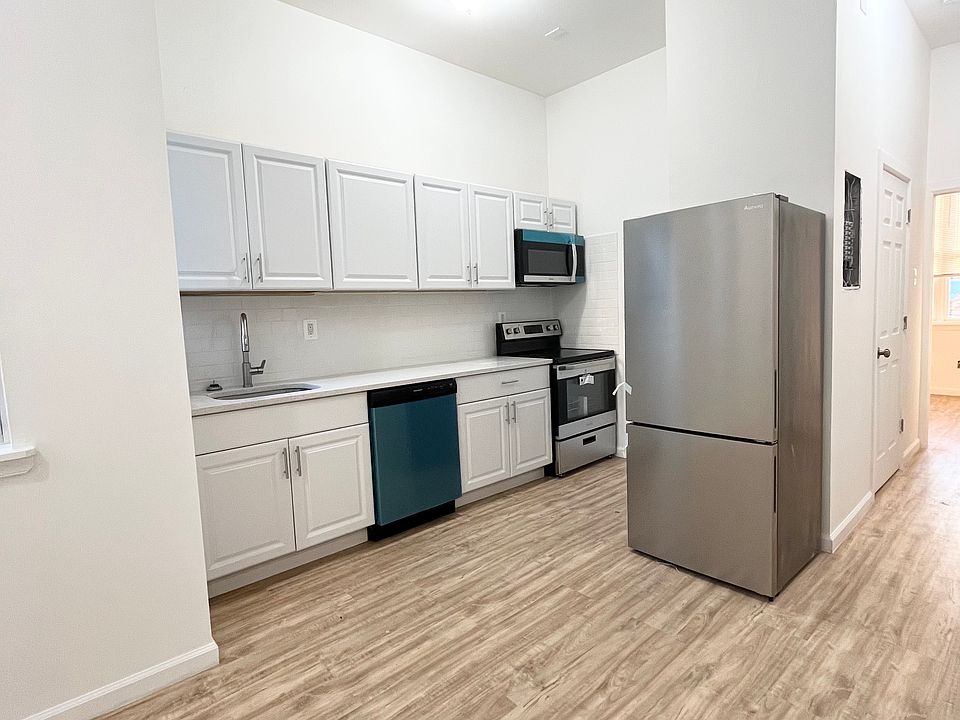 1st image of 1711 N 21st St #2