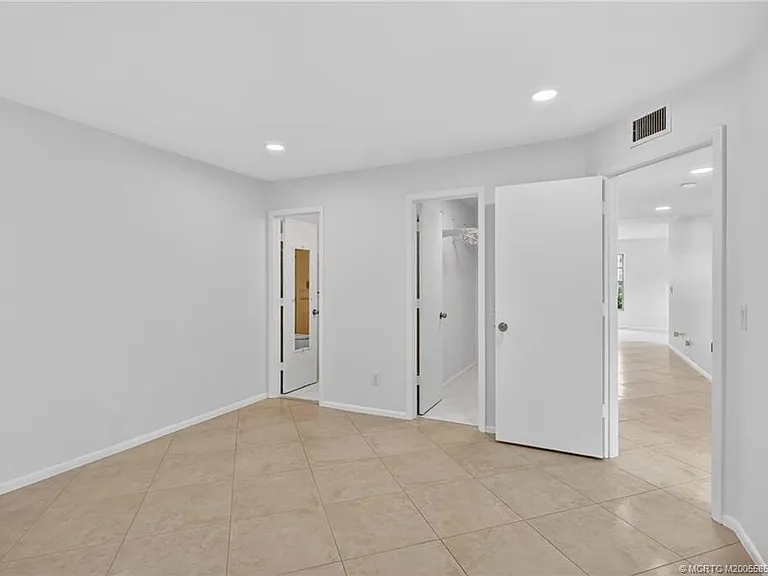 2 Lake Vista Trl #107 — Photo 19