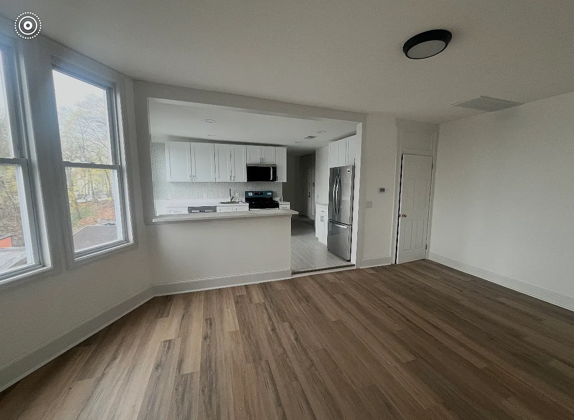330 Bloomfield Ave — Photo 1
