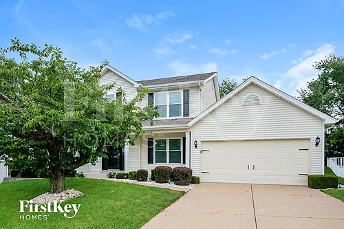 1813 Highcrest Dr Photo 1