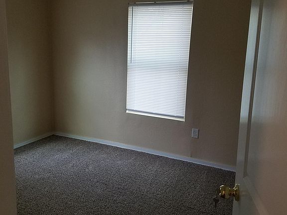 4th image of 5003 Willow Glen Dr