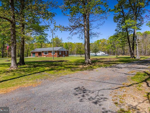5th image of 625 Porchtown Rd