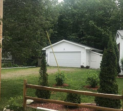 3rd image of 9375 W Alcott Ave