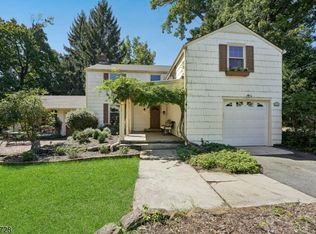 1 Seneca Pl, Montclair Twp., NJ 07043