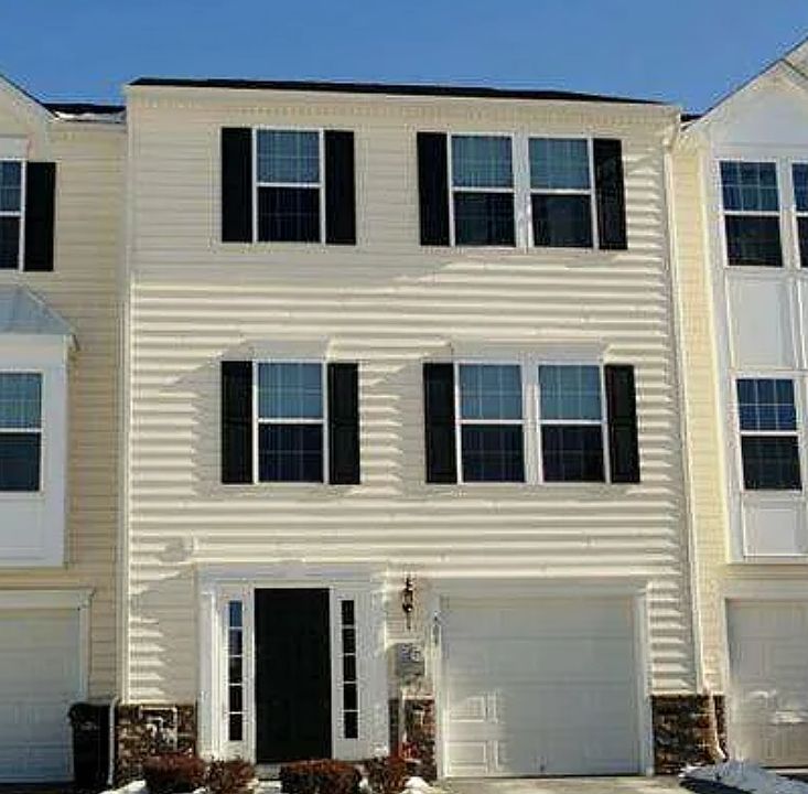 1st image of 505 Tifton Ln #505