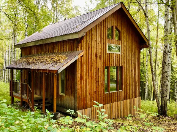 694 Gold Vein Rd, Fairbanks, AK 99712