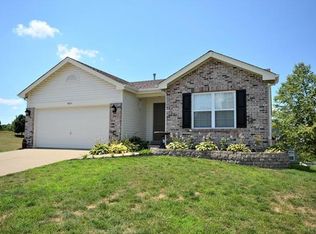 4011 Riverdell Dr, Wentzville, MO 63385