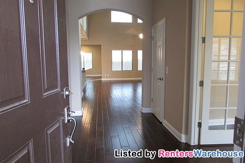 2nd image of 1419 W Spur Dr