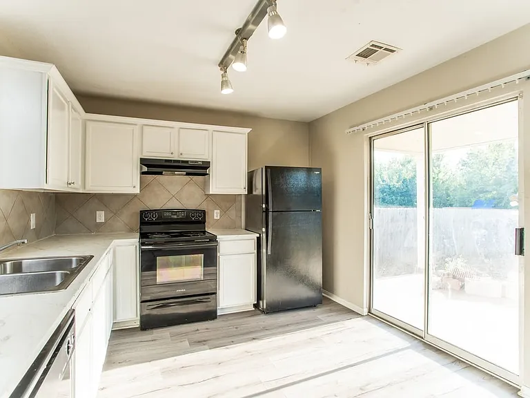 3003 John Porter Dr — Photo 19