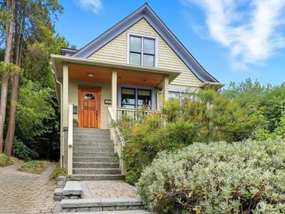 2030 S Ingersoll Place, Seattle, WA, 98144