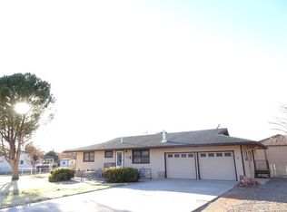 3770 E Lake Shore Dr, Rimrock, AZ 86335