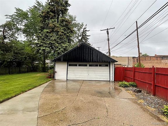 2nd image of 14719 Abington Ave
