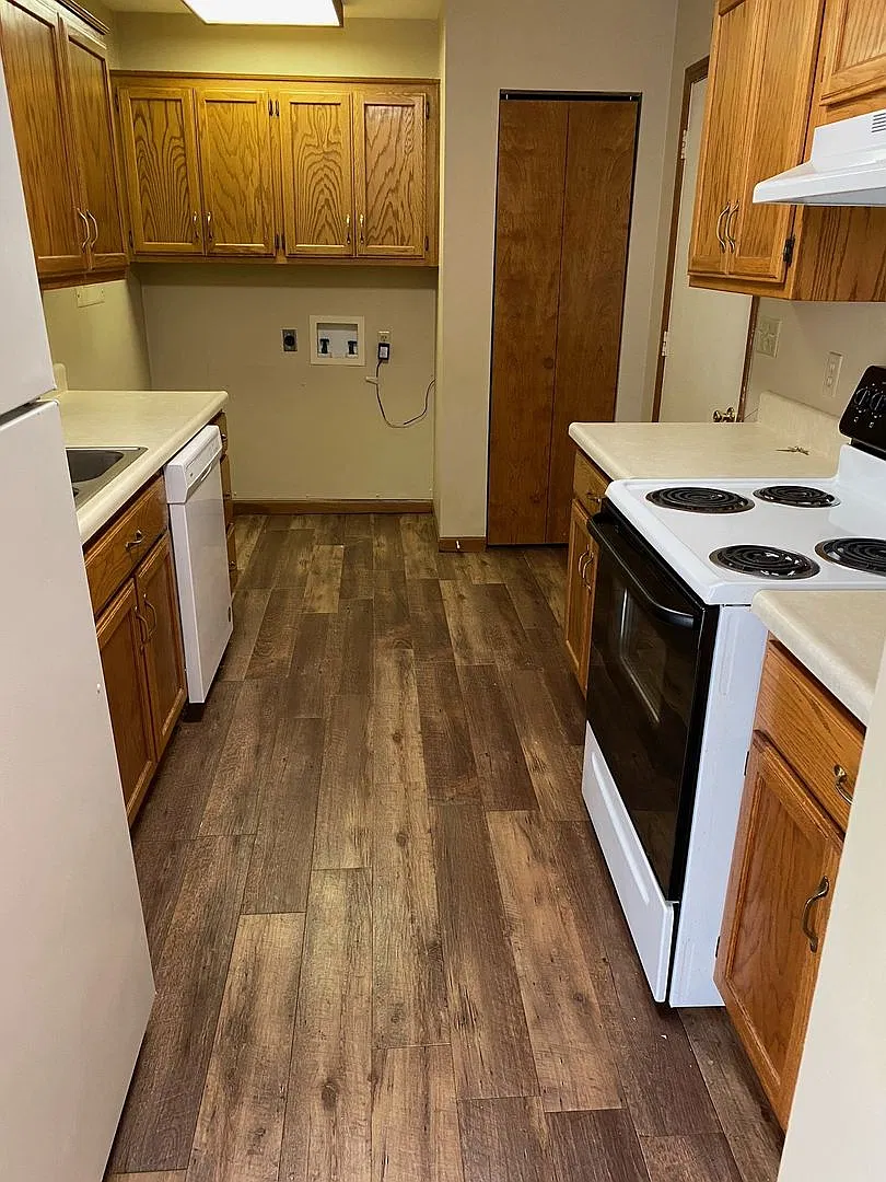Coming Soon! New Listing In Albion — Photo 2