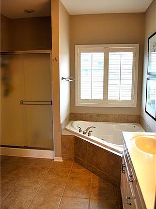 5th image of 16125 N 152nd St
