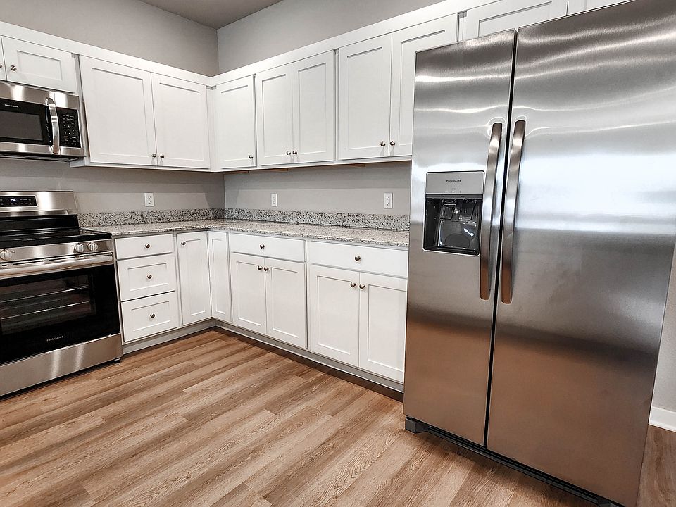 1st image of 5624 W Wedington Dr #2